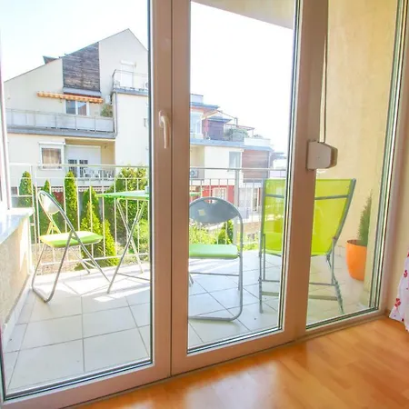 Apartamento Red Rose Apartman *